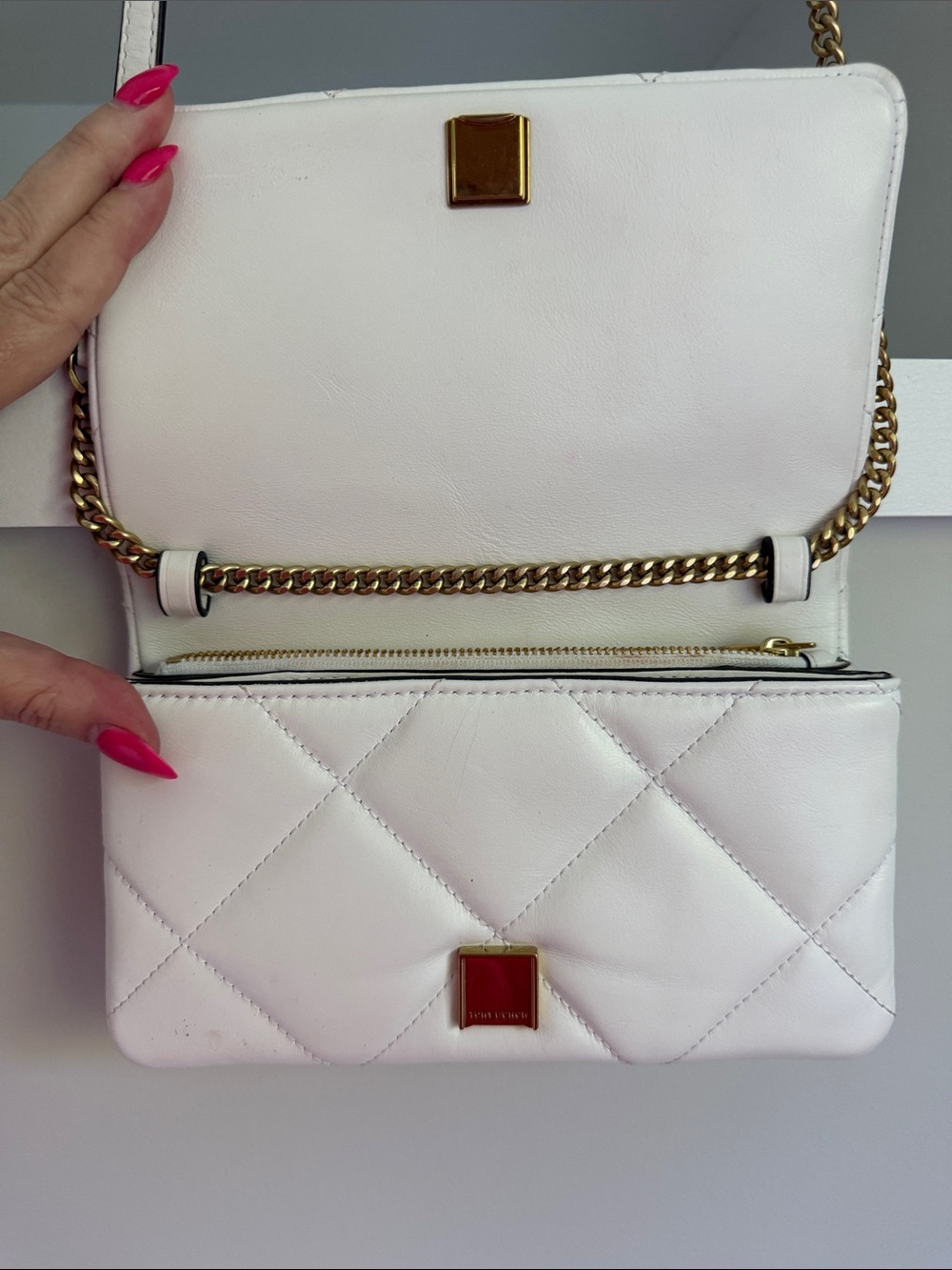Tory Burch Kira Diamond Quilt Crossbody in color Blanc - Picture 9 of 14